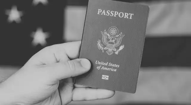 Viajeros jóvenes deberán tramitar un documento nuevo en persona