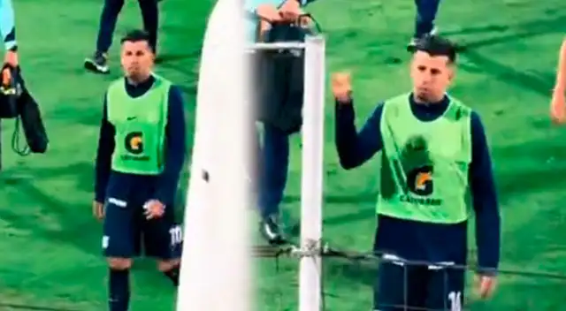 Pablo Ceppelini tuvo polémico gesto a los hinchas de Alianza Lima. Pablo Ceppelini tuvo polémico gesto a los hinchas de Alianza Lima.