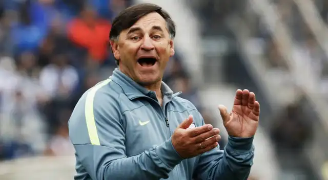 Carlos Bustos es opción para dirigir a icónica escuadra de la Liga 1 2026 Carlos Bustos es opción para dirigir a icónica escuadra de la Liga 1 2026