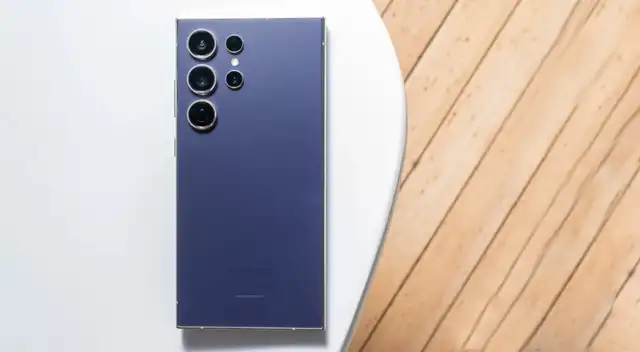 El Galaxy S24 Ultra de Samsung es uno de los mejores teléfonos de gama alta y su precio es bastante bajo. El Galaxy S24 Ultra de Samsung es uno de los mejores teléfonos de gama alta y su precio es bastante bajo.