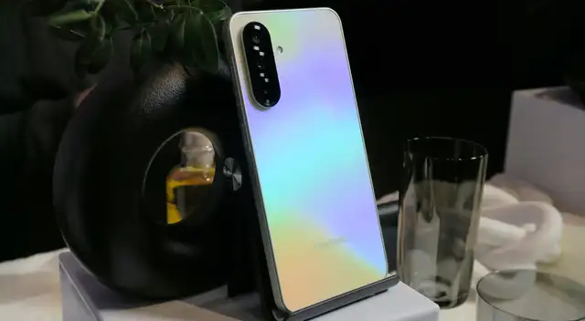 El Samsung Galaxy A36 5G es uno de los teléfonos de gama media más completos y baratos del 2025.