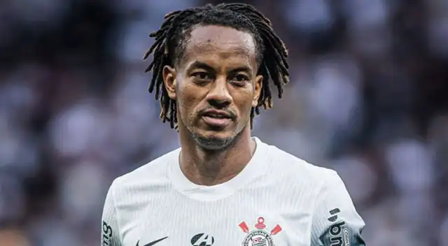 André Carrillo y una llamativa publicación tras título con Corinthians.