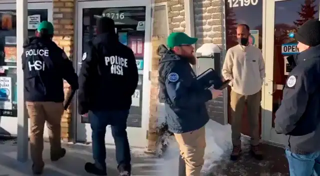 EE. UU.: DHS anuncia despliegue de ICE y búsqueda puerta a puerta de inmigrantes.