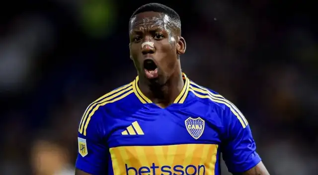 Luis Advíncula tomó importante medida en Boca tras ser relacionado con Alianza Lima para el 2026
