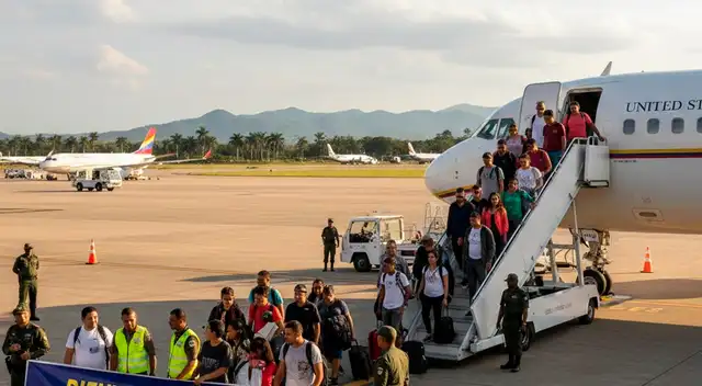 Inmigrantes venezolanos en EE. UU. siguen enfrentando deportaciones pese a la captura de Maduro.