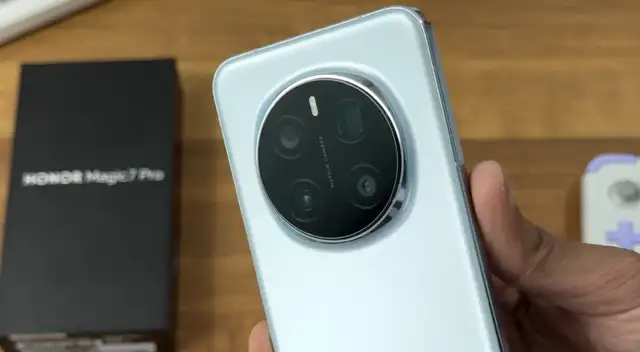 HONOR Magic 7 Pro HONOR Magic 7 Pro