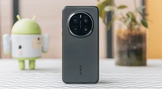 El HONOR Magic 7 Pro es uno de los teléfonos más TOP para este 2026. Tiene cámaras 4K y Snapdragon en su núcleo. El HONOR Magic 7 Pro es uno de los teléfonos más TOP para este 2026. Tiene cámaras 4K y Snapdragon en su núcleo.