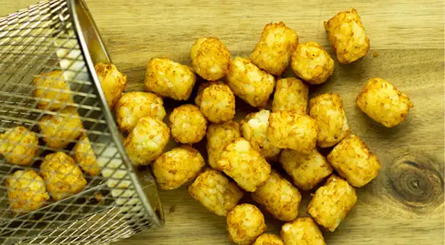 FDA retira tater tots populares en EE.UU. por posible presencia de plástico FDA retira tater tots populares en EE.UU. por posible presencia de plástico