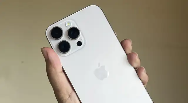El iPhone 16 Pro Max es uno de los mejores teléfonos de Apple y su precio ha bajado demasiado para este 2026. El iPhone 16 Pro Max es uno de los mejores teléfonos de Apple y su precio ha bajado demasiado para este 2026.