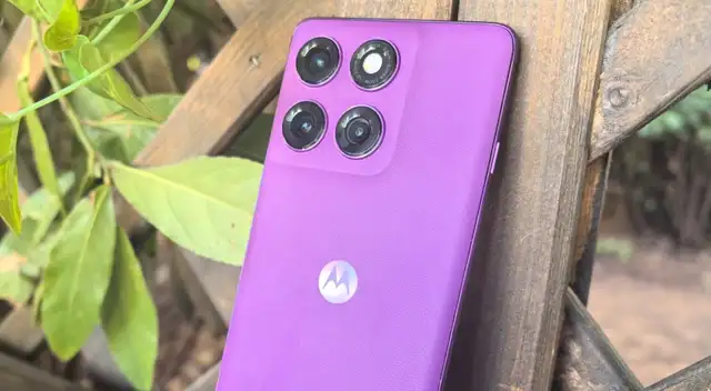 El Motorola Edge 60 Pro es uno de los teléfonos de gama alta más potentes y baratos que Motorola presentó en 2025.