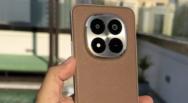 El Redmi Note 15 Pro Plus 5G es uno de los teléfonos de gama media más potentes y baratos que puedes comprar de Xiaomi para este 2026.