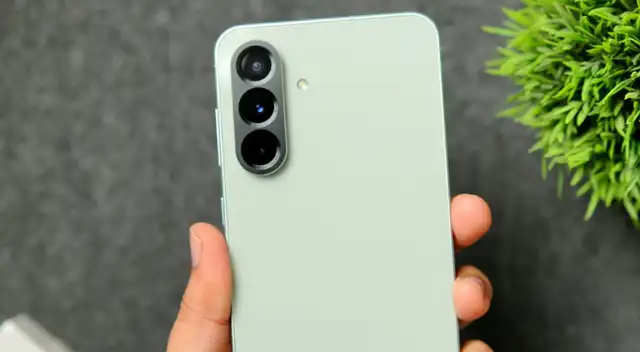 El Galaxy A56 de Samsung es uno de los teléfonos de gama media más avanzados y su precio ha caído al mínimo para 2026.