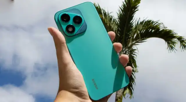 El HONOR 400 Lite 5G es uno de los teléfonos de gama media más potentes y baratos para este 2026.