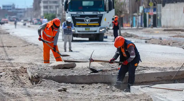 av. Carlos Izaguirre
