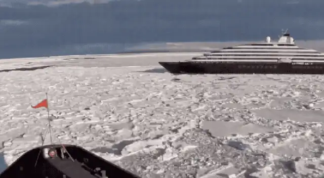 Un crucero quedó atrapado en el hielo de la Antártida y tuvo que ser rescatado por un rompehielos de EE.UU.
