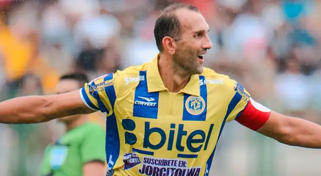 Hernán Barcos se lució y FC Cajamarca empató 3-3 con Juan Pablo II.