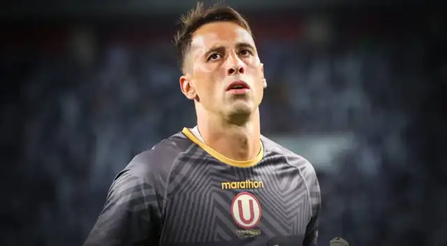 Sebastián Britos podría perder titularidad tras regreso de Aguerre.