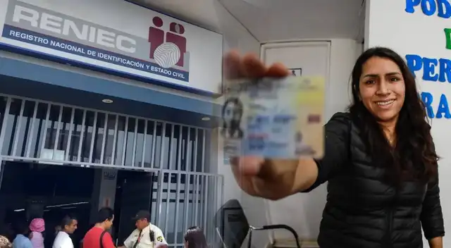 RENIEC ofrece oficinas con horarios especiales para recojo de DNIe