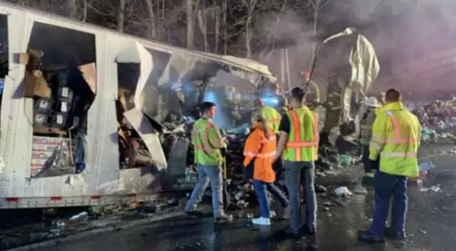 Reportan incendio de camión de Costco en autopista que ocasionó caos en el condado de Rockland.