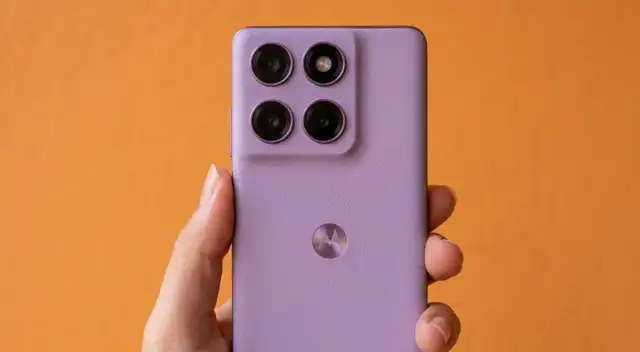 Este celular se alza como uno de los mejores gama media del momento. Este celular se alza como uno de los mejores gama media del momento.