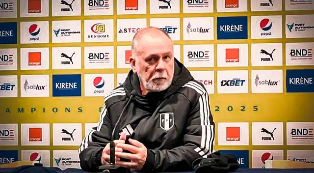 DT de Perú dio conferencia de prensa.