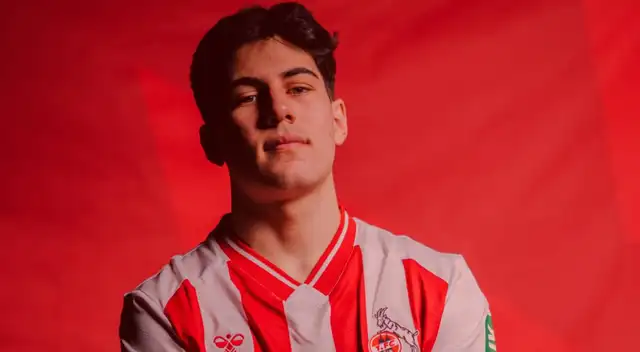 Felipe Chávez es sorprendido con inesperado mensaje del FC Colonia.