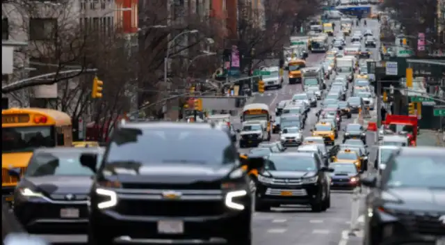 Nueva York: incorporan cámaras de vigilancia y cobros de multas de más de 2500 dólares a estos ciudadanos.