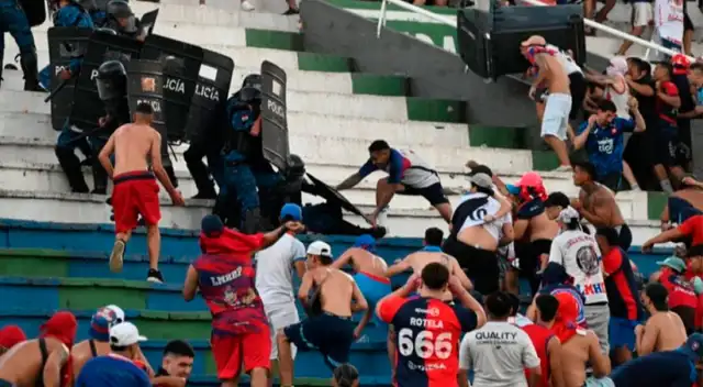 Suspenden el clásico Olimpia vs Cerro Porteño por disturbios de hinchas del 'Ciclón'