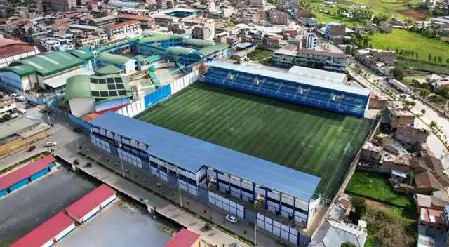 El Estadio Juan Maldona Gamarra, Sporting Cristal vs Comerciantes Unidos