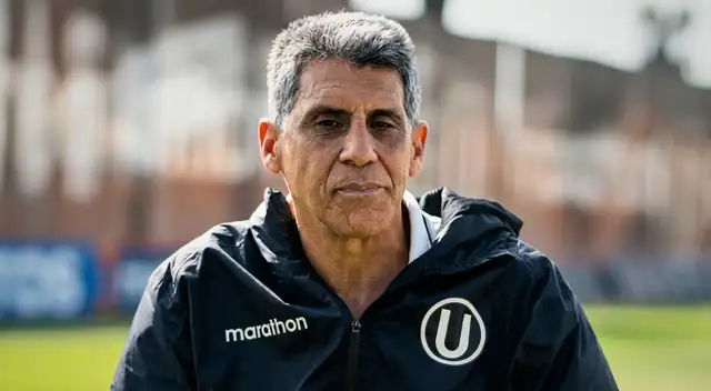 Universitario, Álvaro Barco