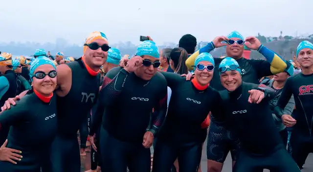 Cientos de atletas se dieron cita en las playas de Chorrillos para participar en la Bithon Race Lima.