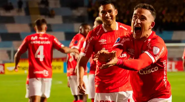 Cienciano marcha en el tercer lugar de la tabla  