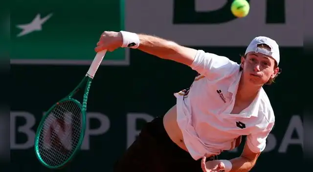 El peruano Ignacio Buse perdió en su debut del Roland Garros 2026.