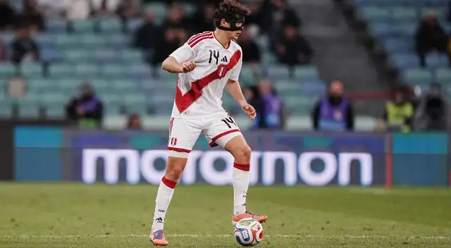 Fabio Gruber fue titular ante Haití y España y fue criticado por sus errores en la defensa Fabio Gruber fue titular ante Haití y España y fue criticado por sus errores en la defensa