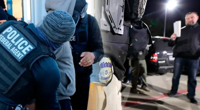 Agentes de ICE y un sospechoso con orden de detención protagonizan persecución cerca de un negocio local.