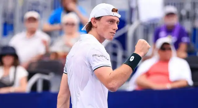 Ignacio Buse venció a Juan Manuel Cerúndolo y avanzó a semifinales de Winston-Salem