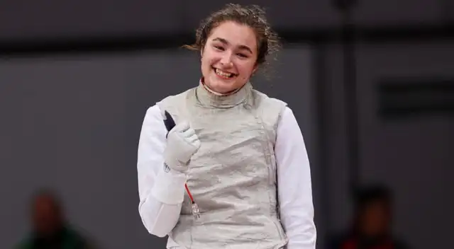 En la definición por el oro, la esgrimista peruana volvió a mostrar su carácter competitivo ante la brasileña Ana Di Renzo En la definición por el oro, la esgrimista peruana volvió a mostrar su carácter competitivo ante la brasileña Ana Di Renzo