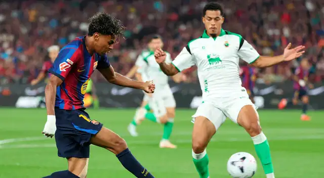 Barcelona enfrentó al Racing de Santander por LaLiga de España.