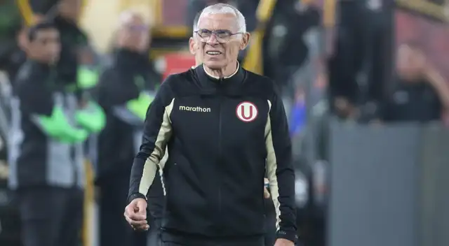 Héctor Cúper, Universitario de Deportes Héctor Cúper, Universitario de Deportes