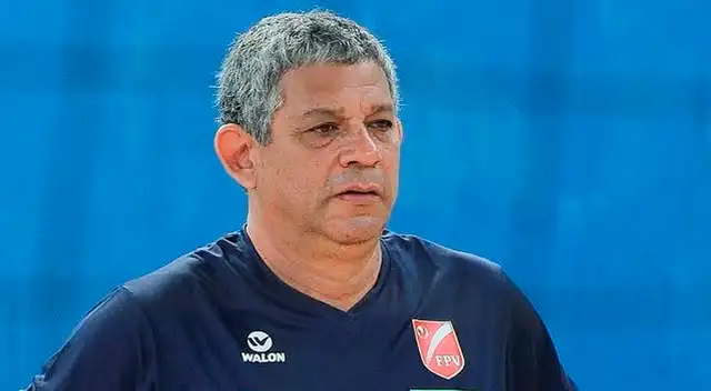 Carlos Aparicio criticó el mal momento de la selección peruana.
