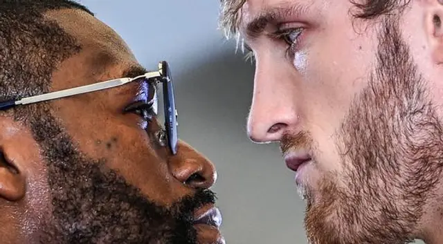 Mayweather vs Paul Mayweather vs Paul