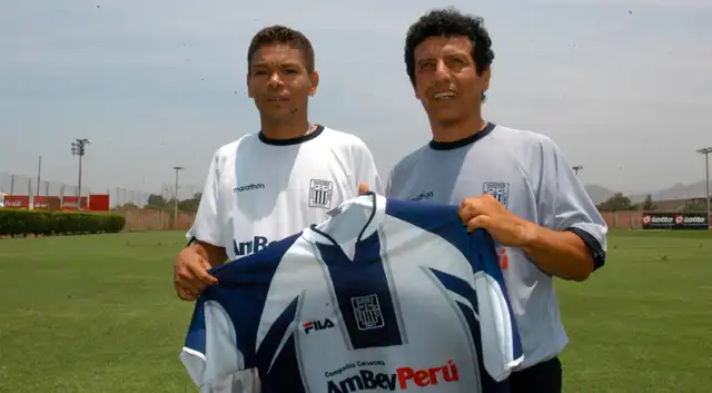 Oswaldo Mackenzie Cesar Cueto Oswaldo Mackenzie Cesar Cueto