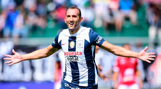<strong>Hernán Barcos anotó un doblete ante Comercio</strong> <strong>Hernán Barcos anotó un doblete ante Comercio</strong>