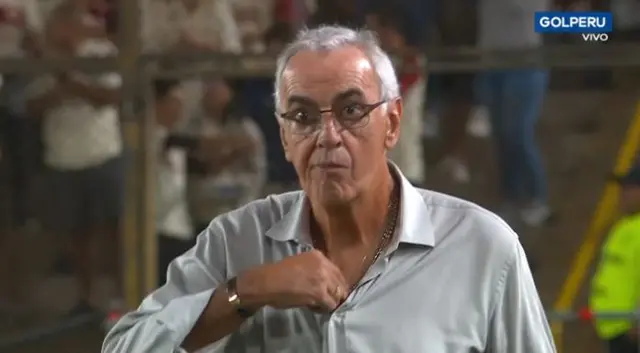 Jorge Fossati viene haciendo una gran labor con Universitario.