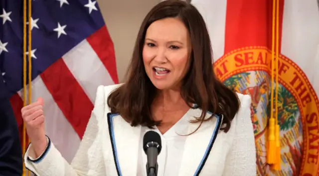 Nueva ley que busca colaborar con ICE y acelerar la deportación en Florida.   
