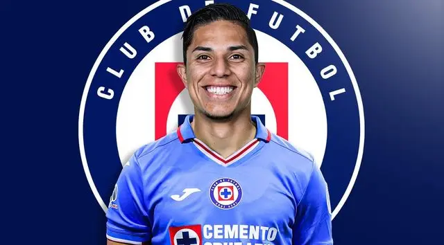 Carlos Salcedo es el nuevo fichaje de Cruz Azul.