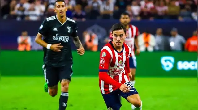 Di María con Juventus ante Chivas.