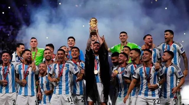 Lionel Messi se coronó campeón del mundo con Argentina.
