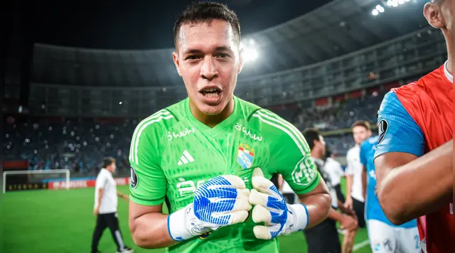 Renato Solís.