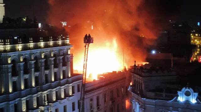  Toma aérea por Latina Televisión    